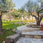 Villa Mediterranean With Pool