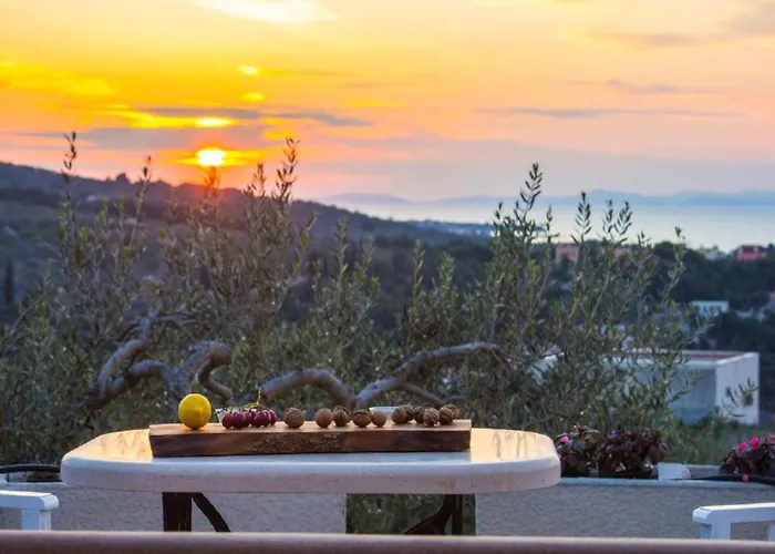 Villa Mediterranean With Pool