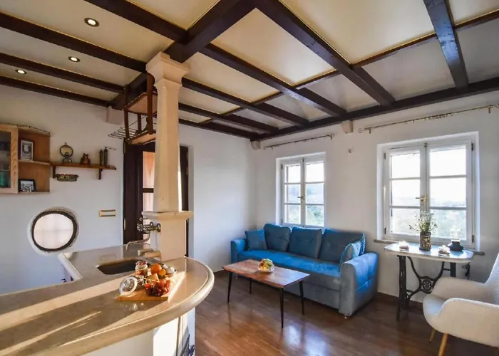 Villa Mediterranean With Pool