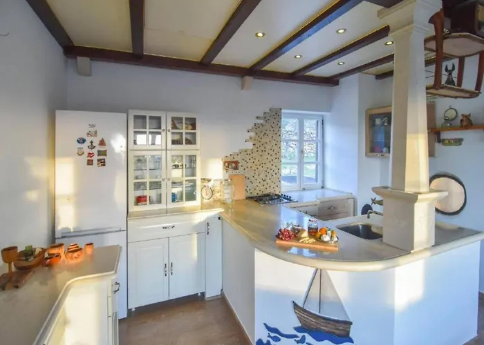 Mediterranean With Pool Villa *