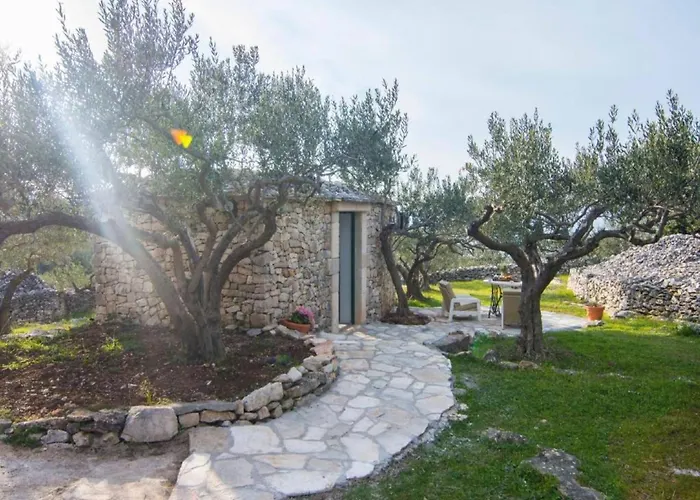 Mediterranean With Pool Splitska